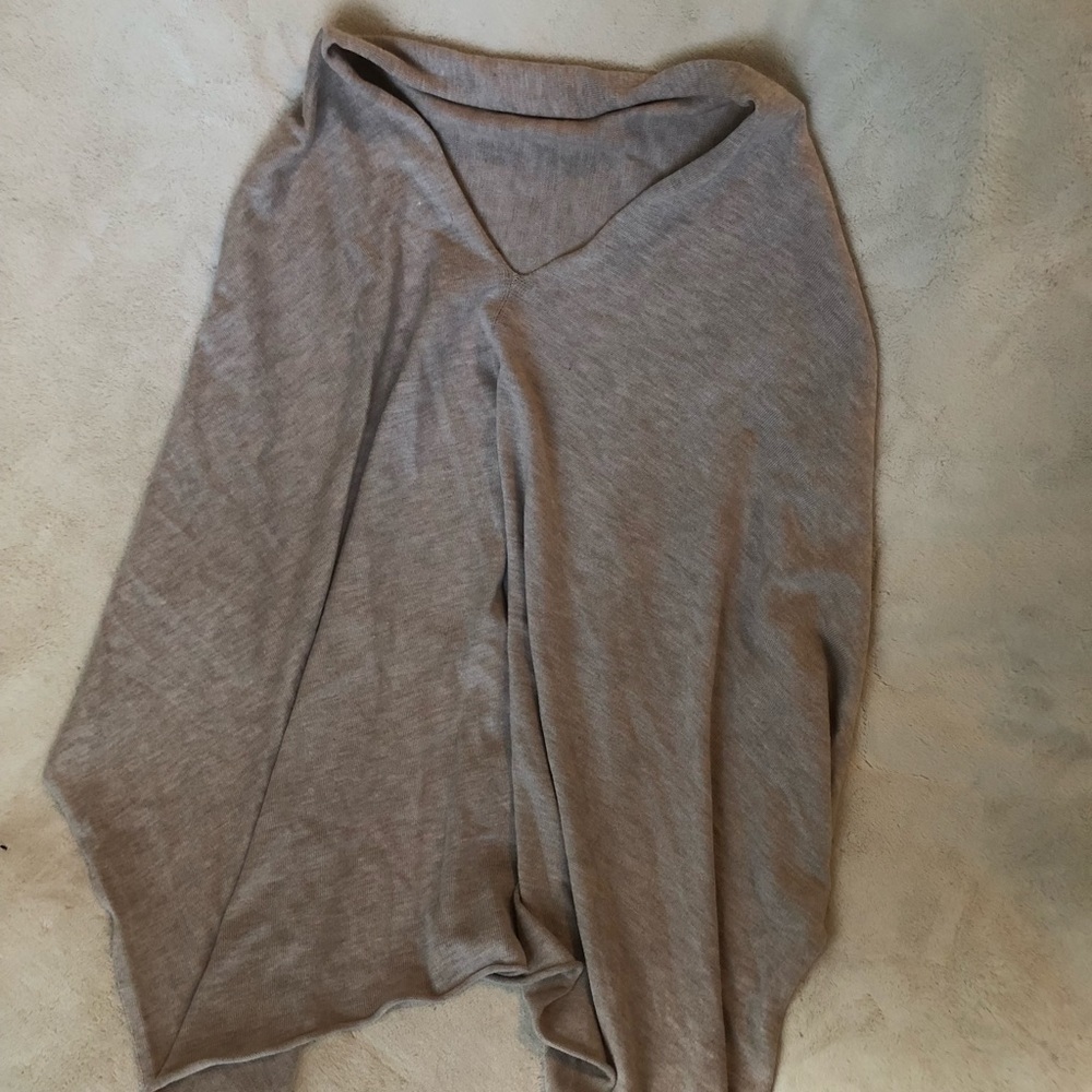 Poncho sweater